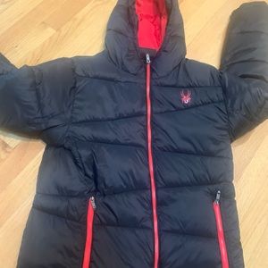 Excellent condition Spyder puffer jacket. No rips, tears or stains.